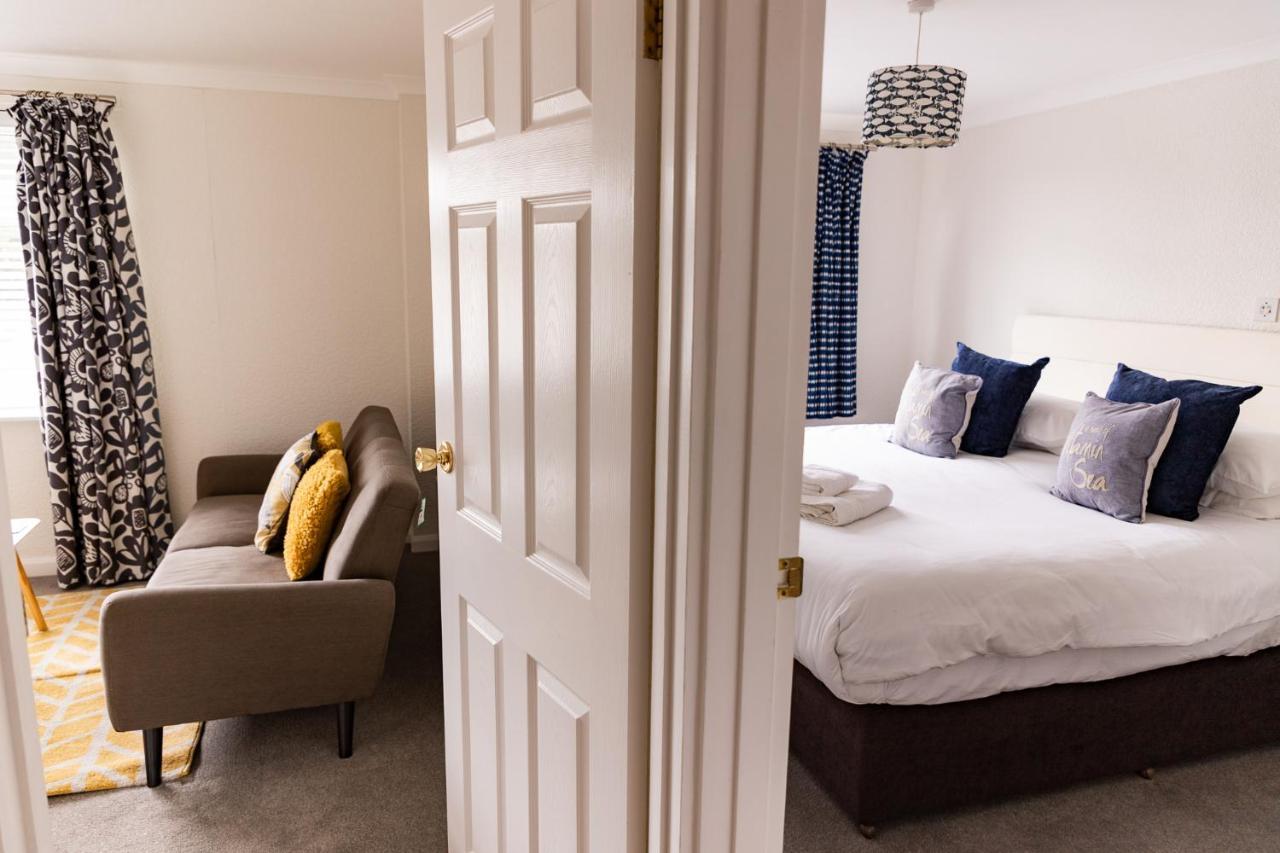 1 Chatsworth Riverscape Apartments - Riverview Apartment In Great Location With Free Parking Overlooking The Gannel Just A Short Walk From Newquays Incredible Beaches And Local Amenities 新码头 外观 照片