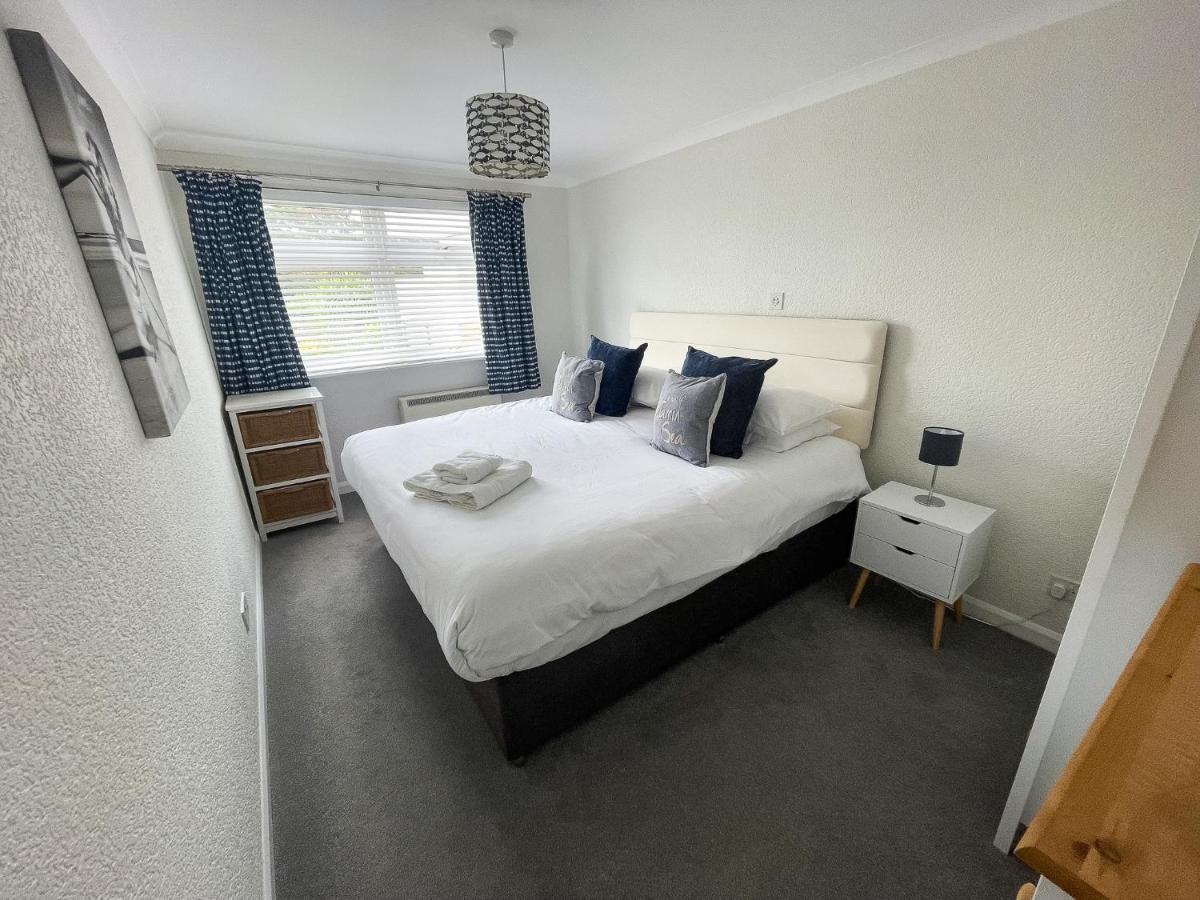 1 Chatsworth Riverscape Apartments - Riverview Apartment In Great Location With Free Parking Overlooking The Gannel Just A Short Walk From Newquays Incredible Beaches And Local Amenities 新码头 外观 照片